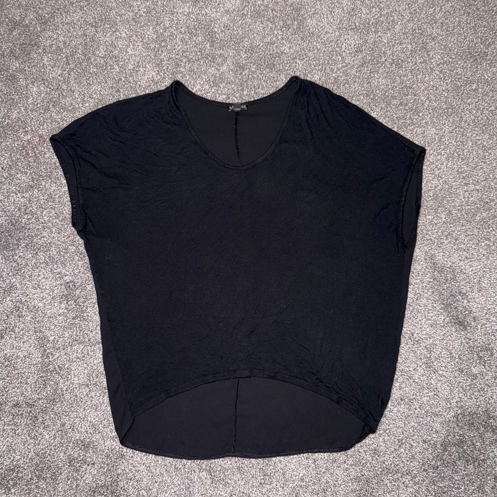 Express Women's Black Short Sleeve w/ Scoop Neck & Cropped Silhouette - Small